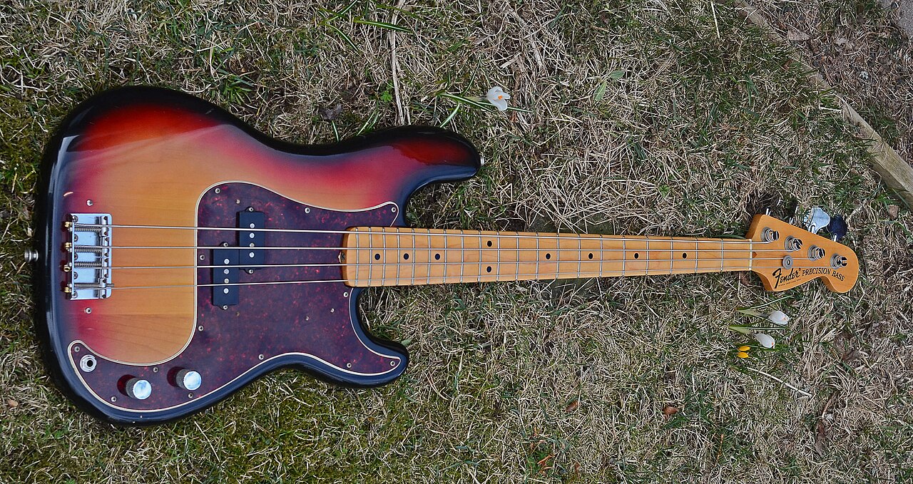 Fender Precision Bass
